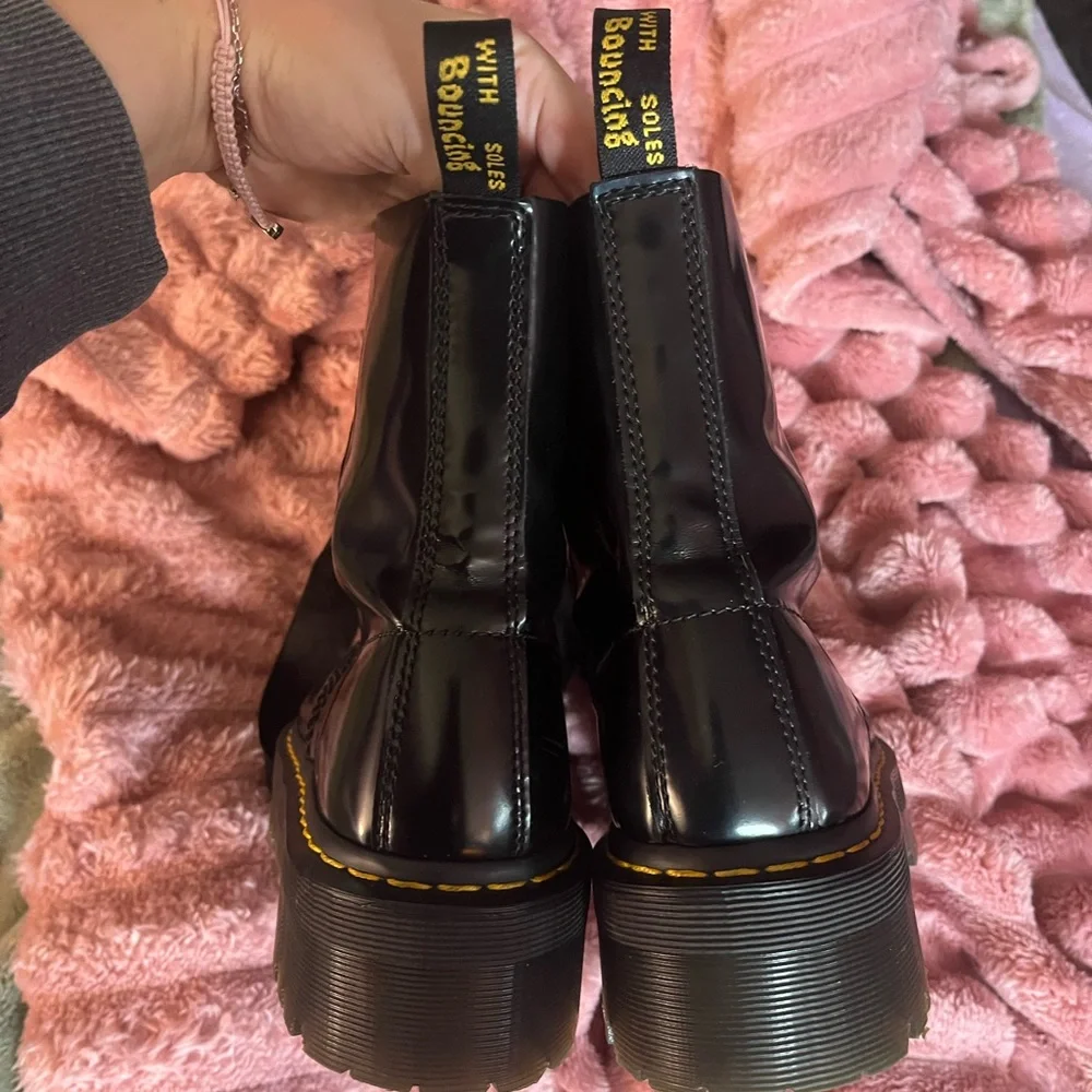 Dr. Marten Boots Style “Molly” - Picture 4 of 6